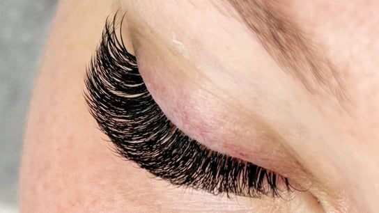 lashes_eliza