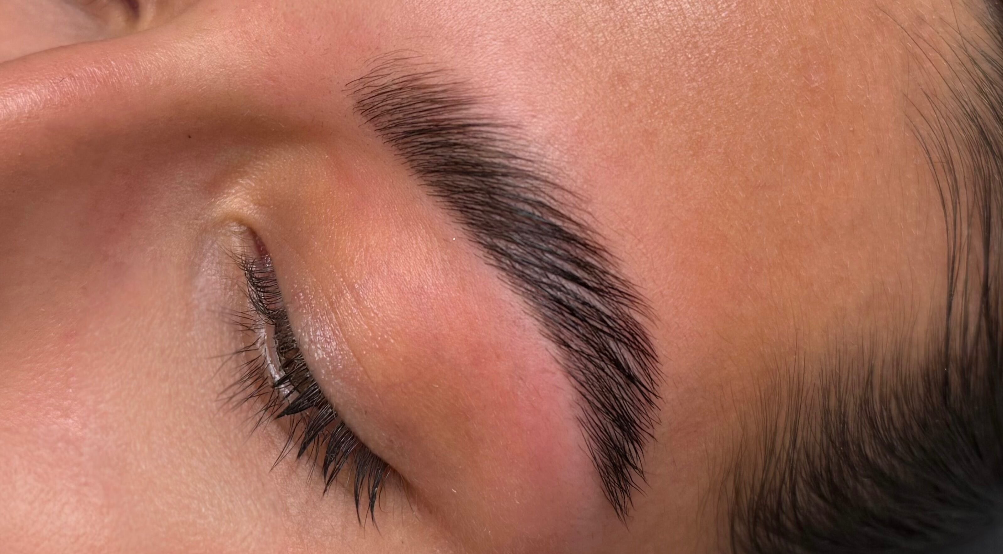 Expert eyebrow shaping at BROWZBYCASS, Cambridge, Ontario, CA, showcasing precision and style.