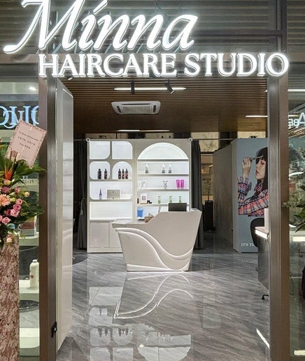 hình ảnh 2 của Minna Hair Studio @ Plantation Crescent (Tengah)