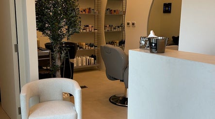 Mothers and Daughters Beauty Salon L.L.C, bild 3