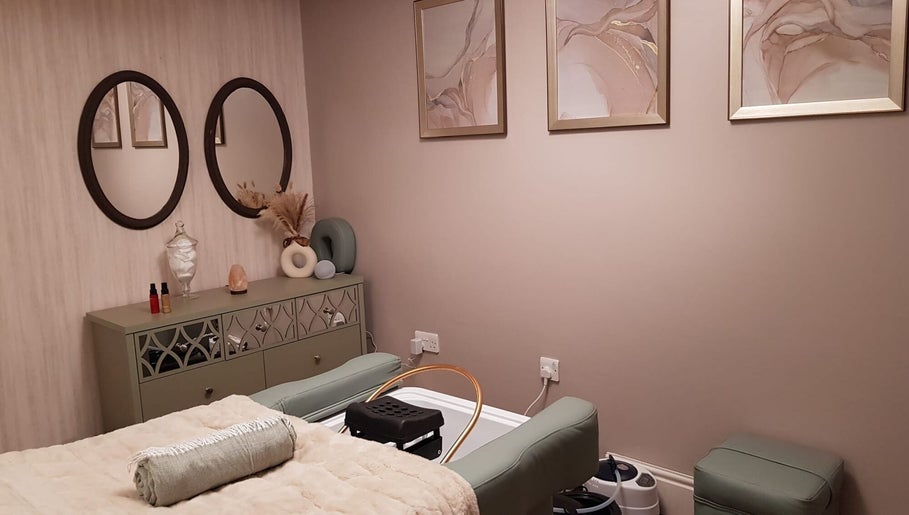F&F Head Spa image 1