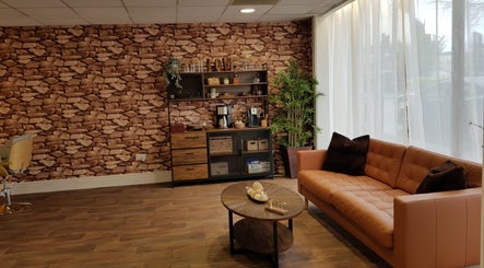 F&F Head Spa image 3
