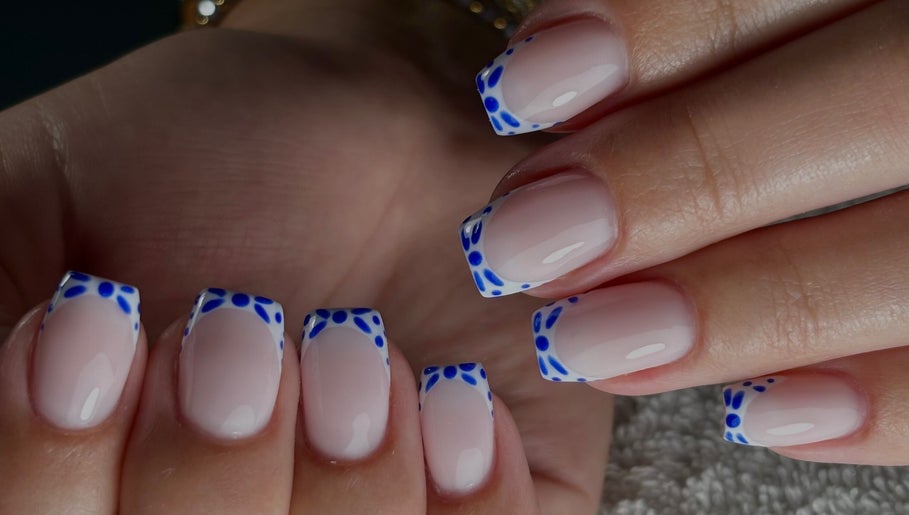Nagelstyliste_fleur, bilde 1