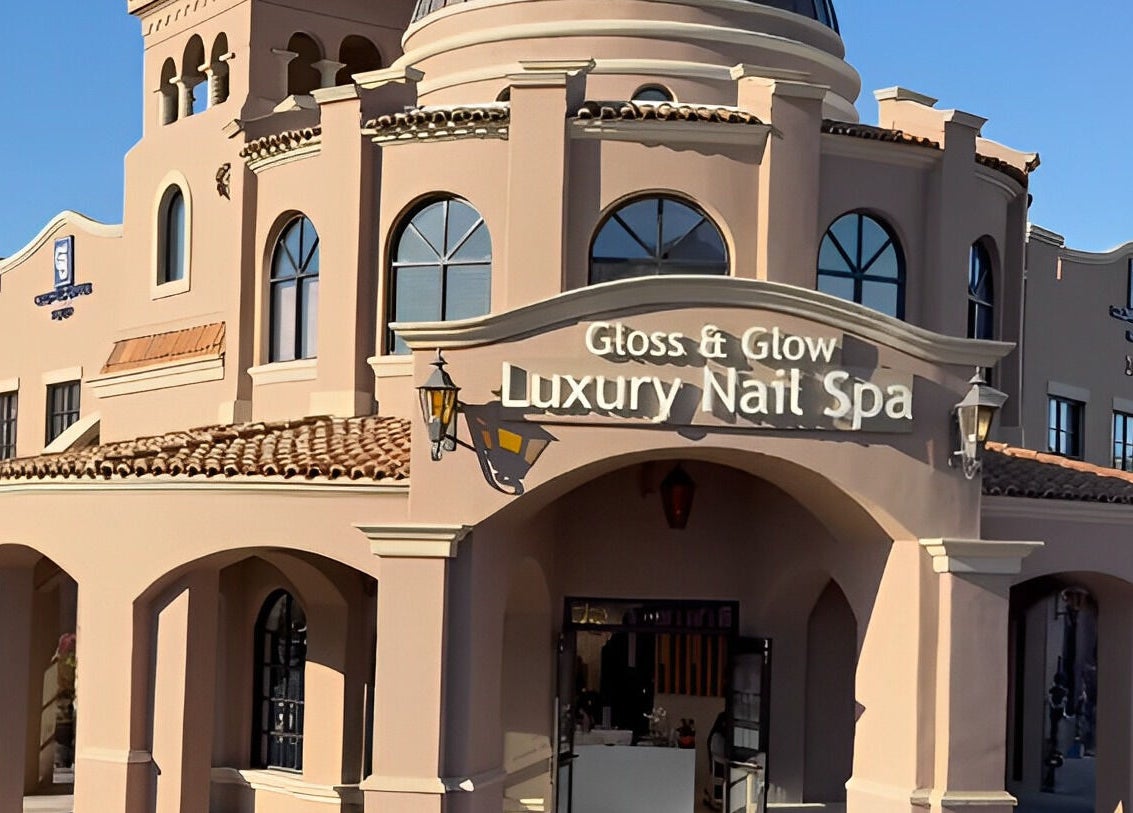 Gloss & Glow Luxury Nail Spa's elegant facade located in Tucson, Arizona, US.