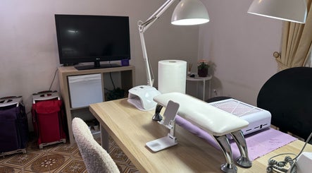 VISO Nails & Makeup