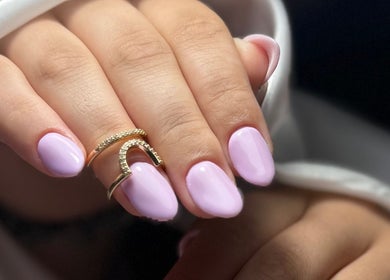 Unhas lilás elegantes por Beatriz Carvalho - Nail Designer, Torres Novas, Santarém, PT.