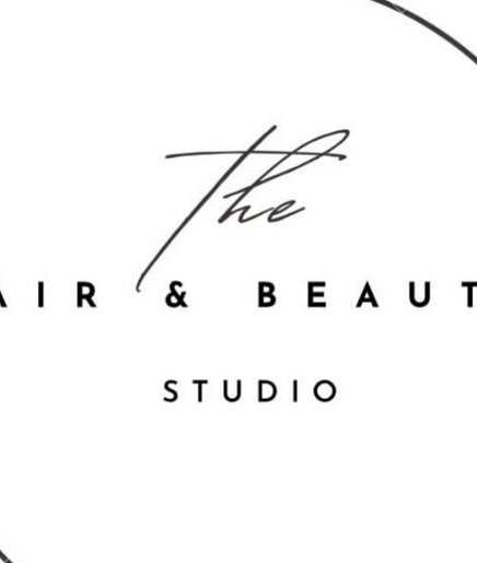 The Hair & Beauty Studio Bild 2