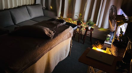 Kelvino Massage image 3