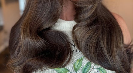 Mirale Hair • Beauty