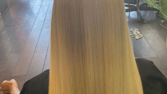 Kausar beauty salon & boutique