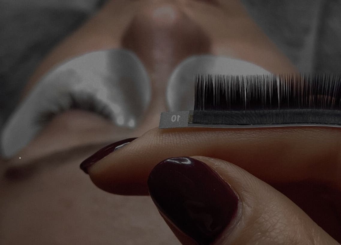 Close-up of eyelash extensions at Palette Co, West End, Queensland, AU, showcasing precision and care.