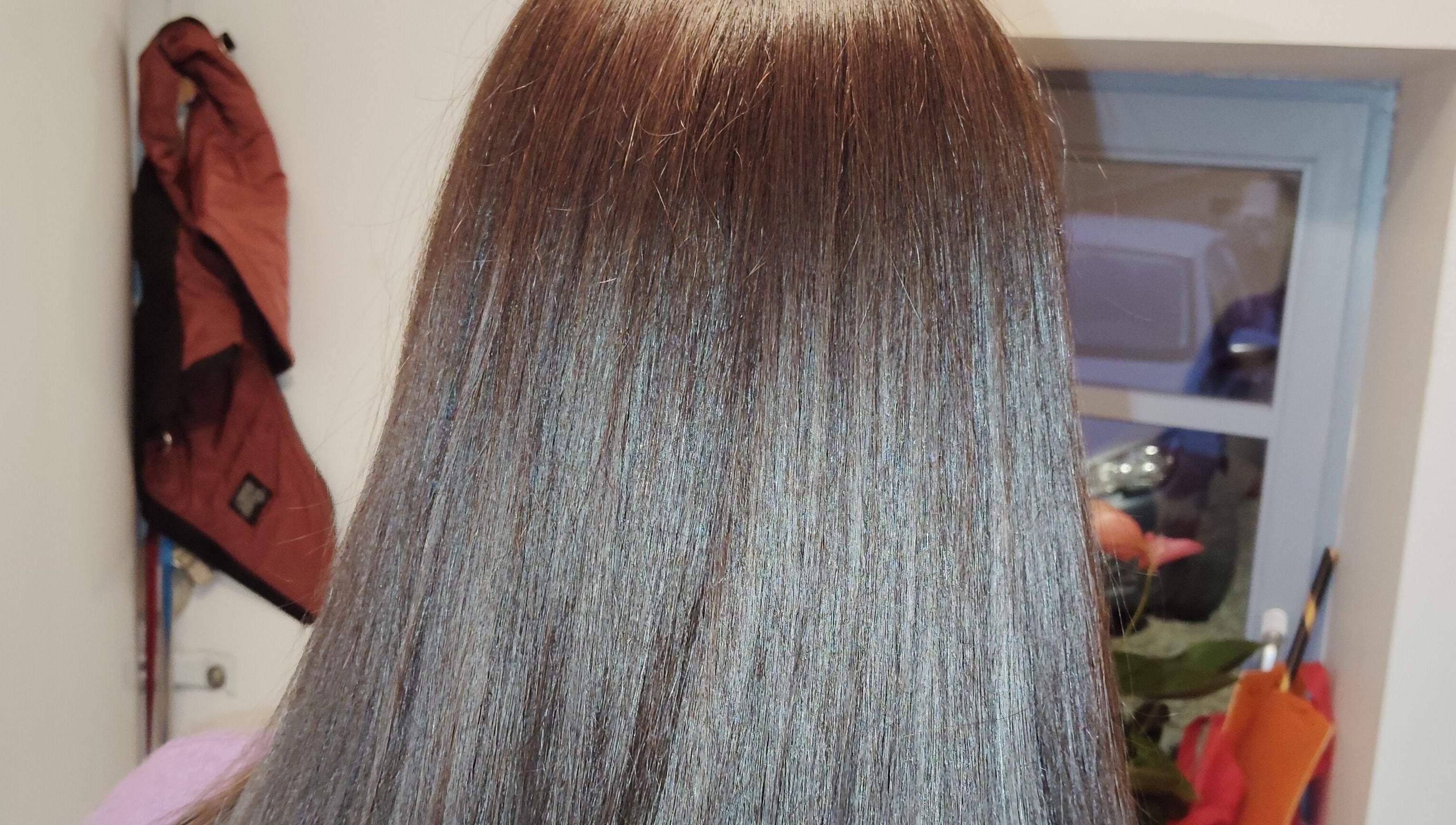 Chevelure lisse et brillante chez Nails'Hair by Flo, Cubrial, Bourgogne-franche-comté, FR.