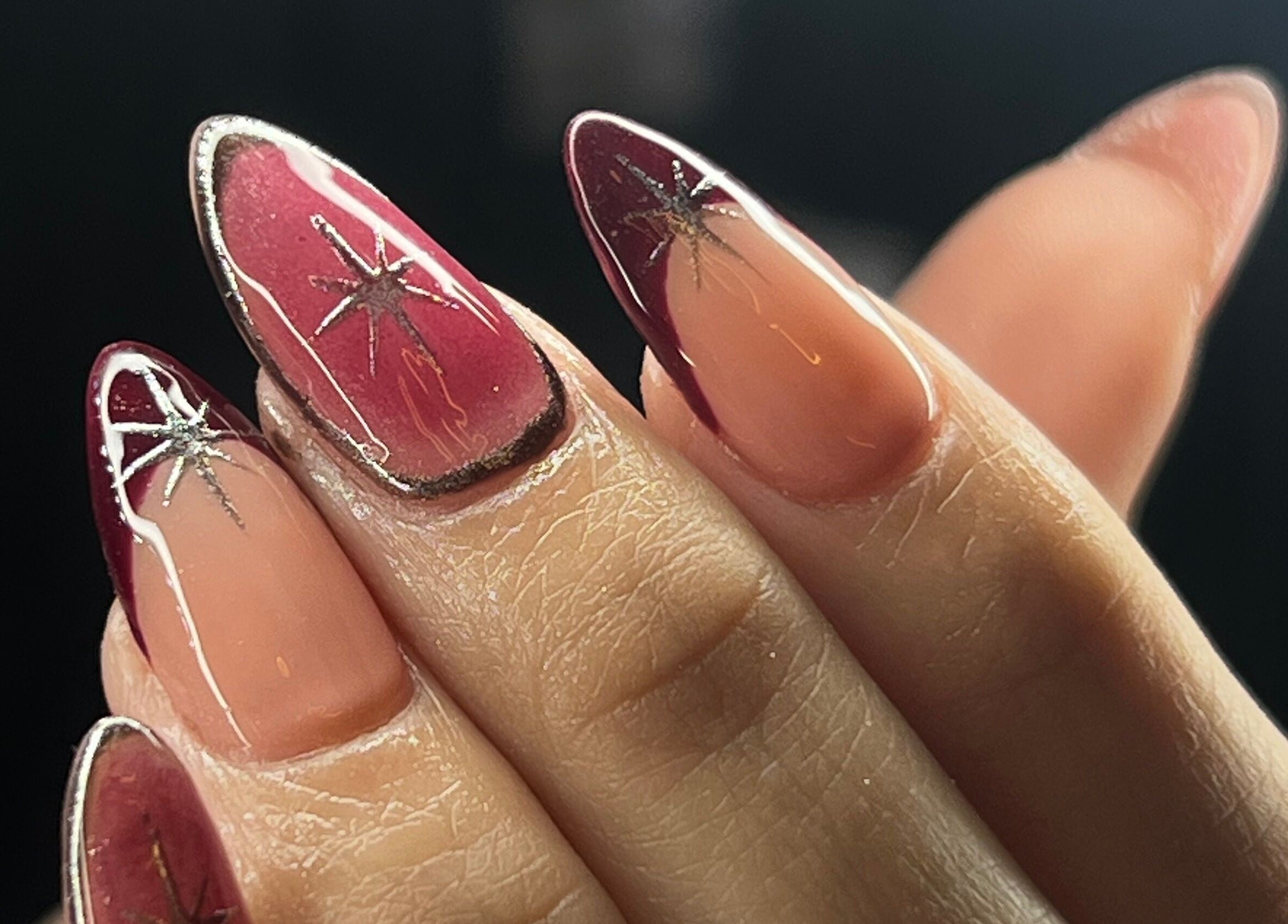 Diseño de uñas con arte en Monzonas, Claypole, Provincia De Buenos Aires, AR. Elegante y moderno.