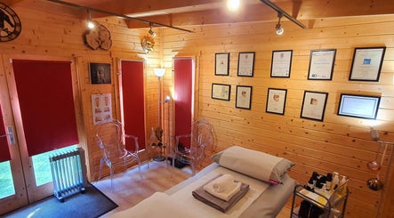 Laura Kitto - LMK Complementary Therapist