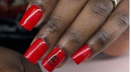 NUMA NAILS AND BEAUTY