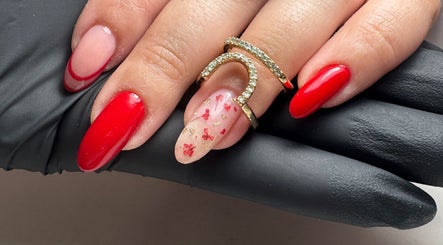 Luze.nails image 2