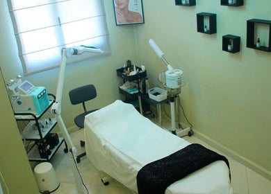 Salle de soins esthétiques à Looxwell, Casablanca, Casablanca-settat, MA, avec équipement moderne.