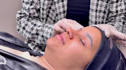 _laryybrows_