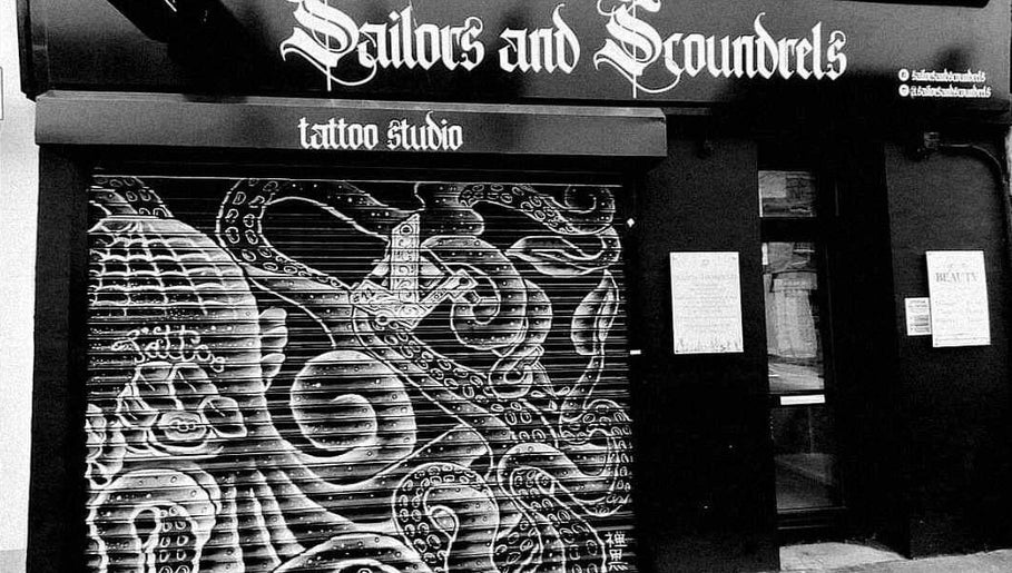 Sailors and Scoundrels tattoo and piercing billede 1