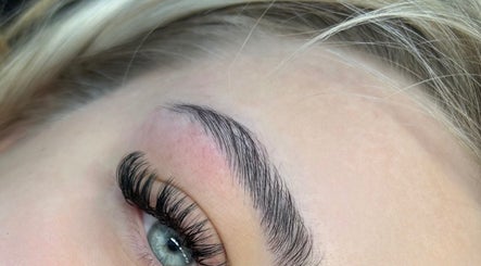 GCHLashes image 3