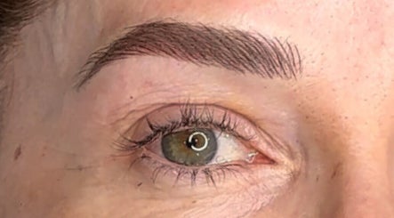 Imagen 3 de HH Brows