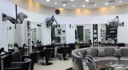 La Sala Ladies Salon, bilde 2