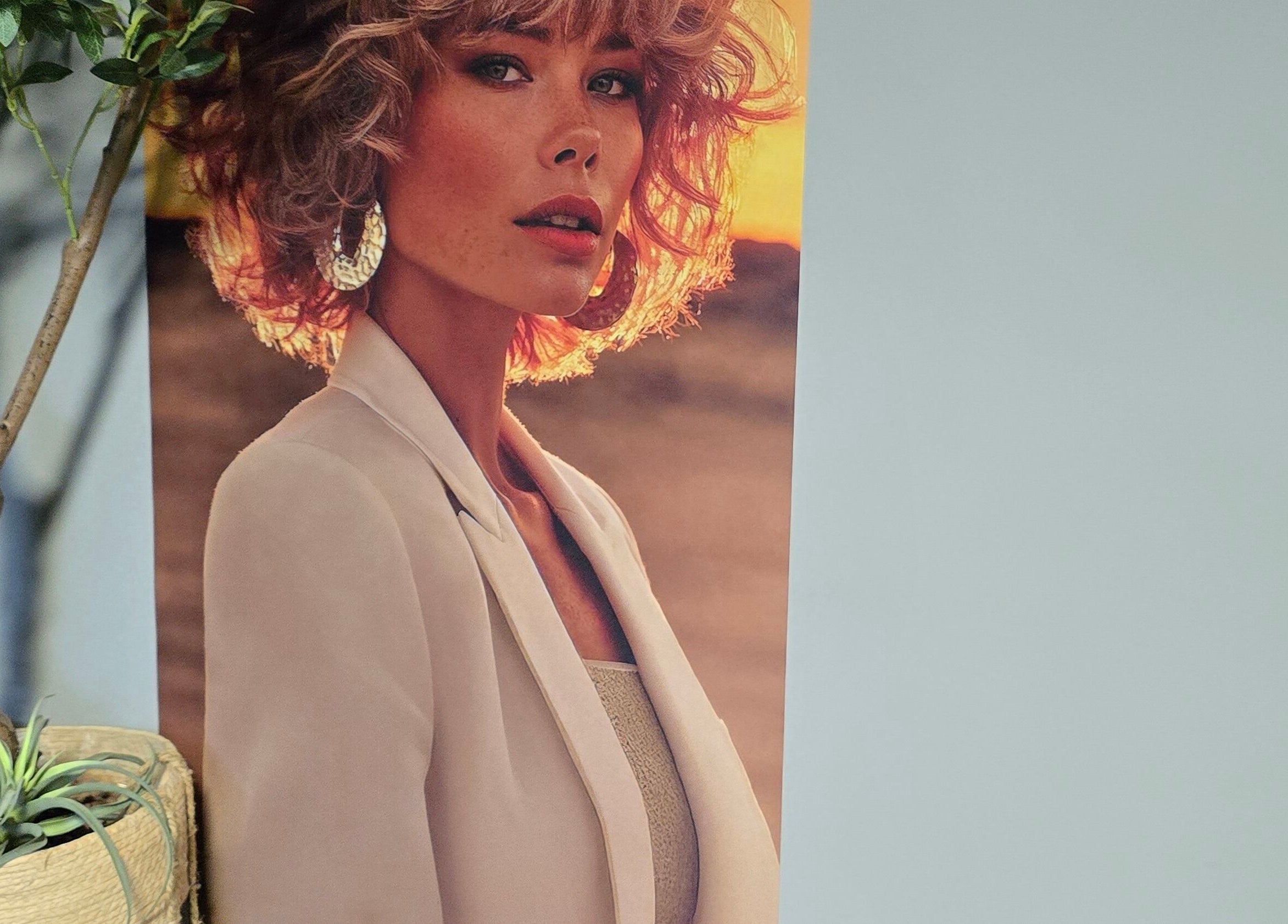 Promotiemateriaal met stijlvolle vrouw in Kapsalon FreshScent by Mireille, Gameren, Gelderland, NL.