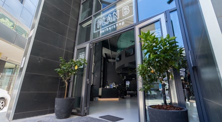 Plan B Barber - Mercury image 3