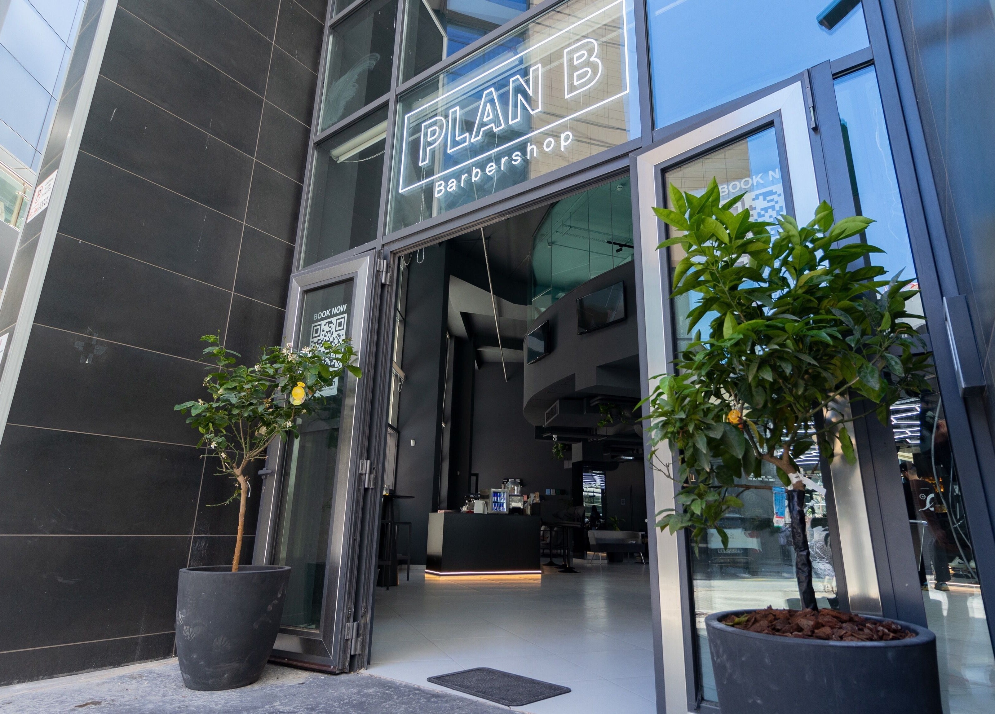 Entrance of PLAN B | Mercury (St. Julian’s) with modern design in San Ġiljan, MT.