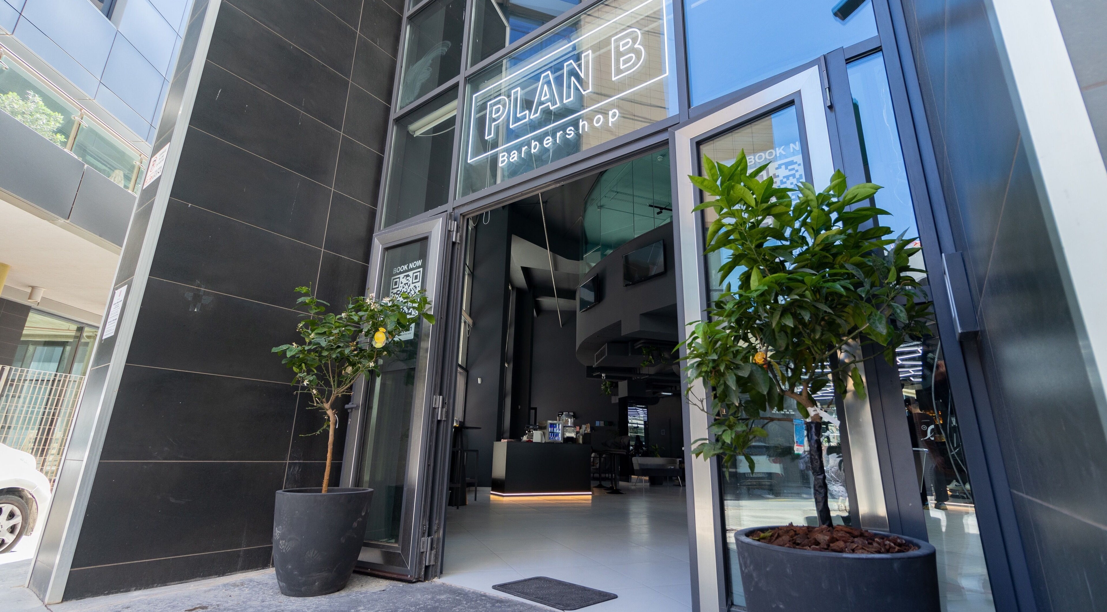 Entrance of PLAN B | Mercury (St. Julian’s) with modern design in San Ġiljan, MT.