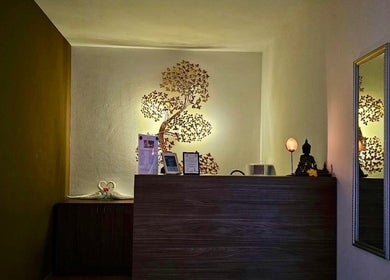 Mirni interijer recepcije u Su Kho Thai massage Rovinj, Rovinj, Istarska Županija, HR.