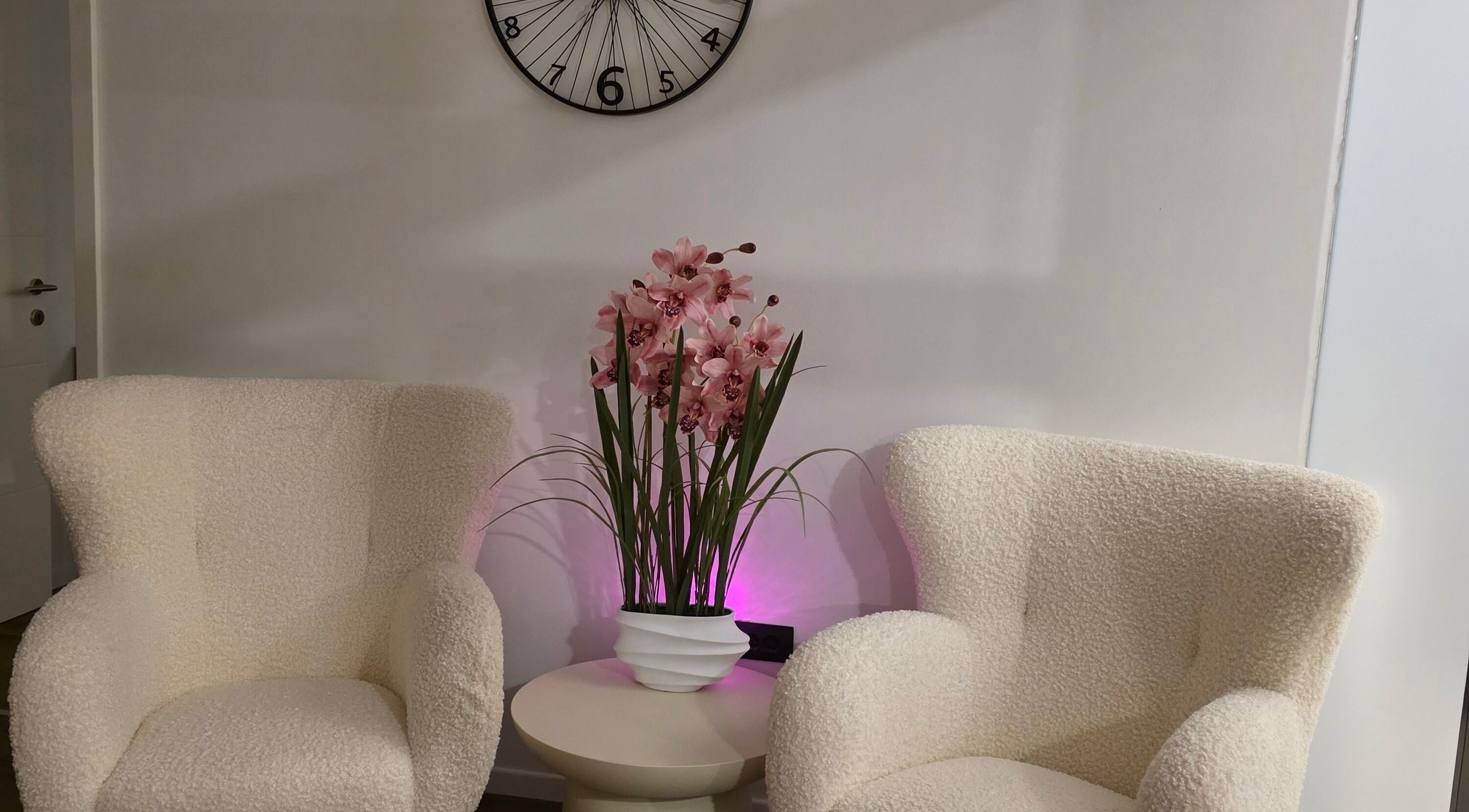 Opustite se u udobnim foteljama u Sawasdee Thai Massage Labin, Labin, Istarska Županija, HR.