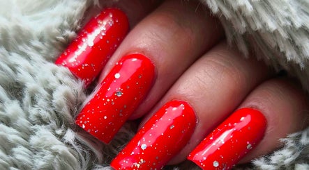 Nails Maria Fernandez image 3