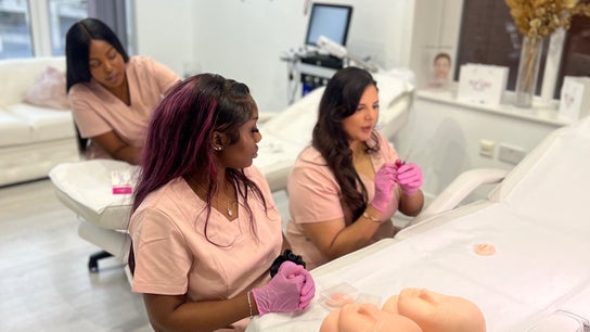 Nurse Renae Cosmetics Clinic
