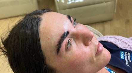Imagen 2 de Mallen Brows