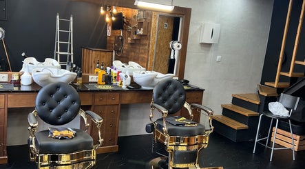 Royalty barber studio Amadora