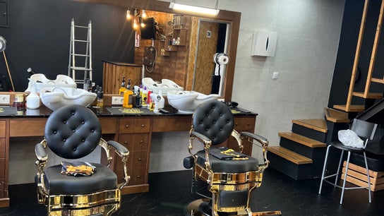 Royalty barber studio Amadora