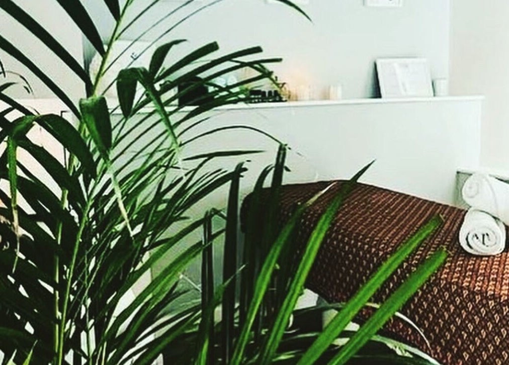Tranquil treatment room with lush plants at Beayou clinic, Bromley, England, GB.