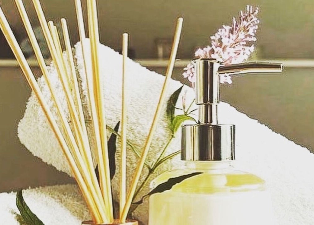 Aromatic diffuser and soap at Beayou clinic, Bromley, England, GB creating a serene wellness atmosphere.