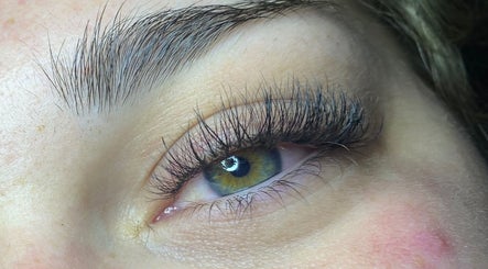 Lashes by Kerrie