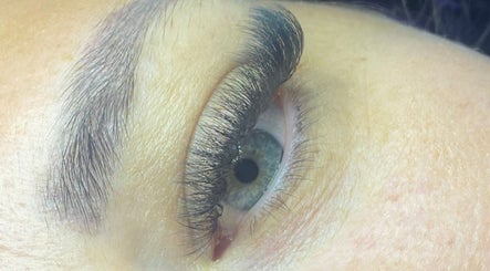 Lashes by Kerrie