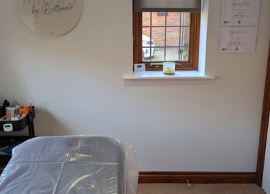 Brows by Bettina studio in Tadley, England, showcasing a tranquil treatment room with clean design.