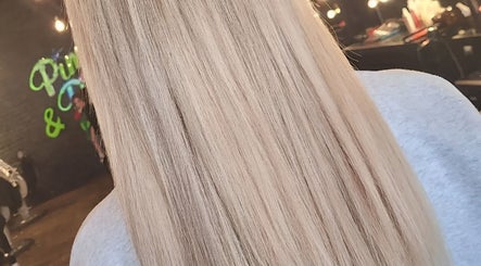 Sara Styles Hair