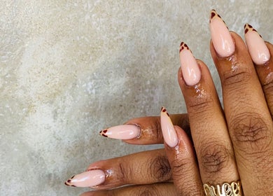 Stylish nail design at Iconic Nail Bar, Johannesburg South, Gauteng, ZA showcasing intricate patterns.