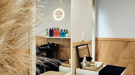 Εικόνα KNT Hair Studio 3