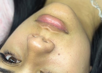 Close-up of eyelash enhancement at Lash Plug NZ in Auckland, Auckland, NZ showcasing natural lash beauty.