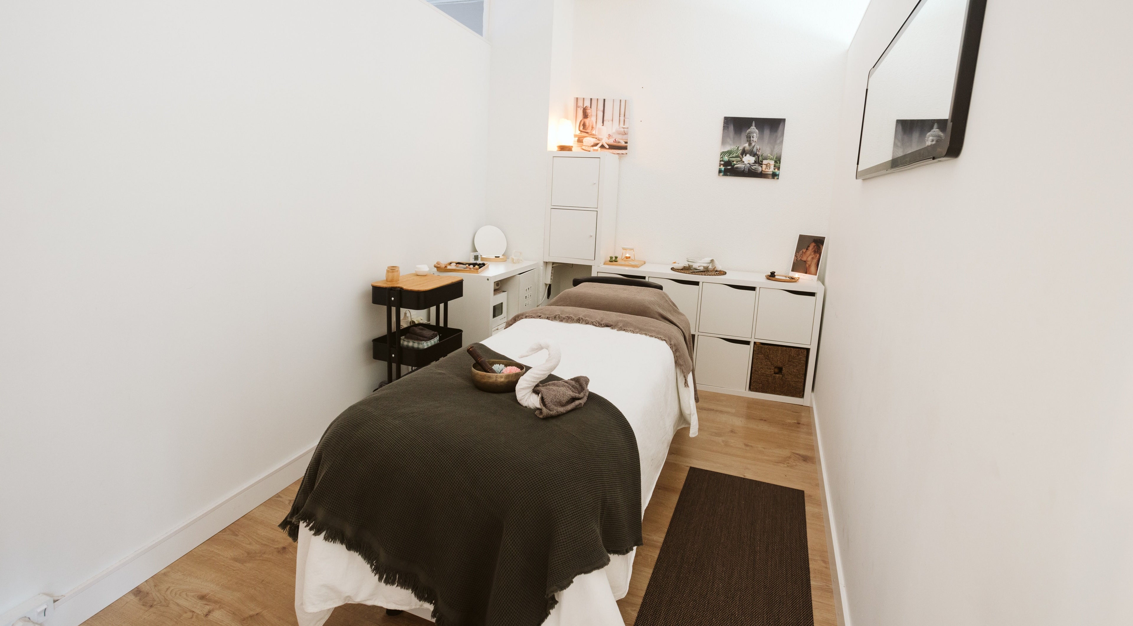 Sala de spa relajante en Body&Soul Maru Rombas Beauty & Wellness, Sallent De Gállego, Aragón, ES.