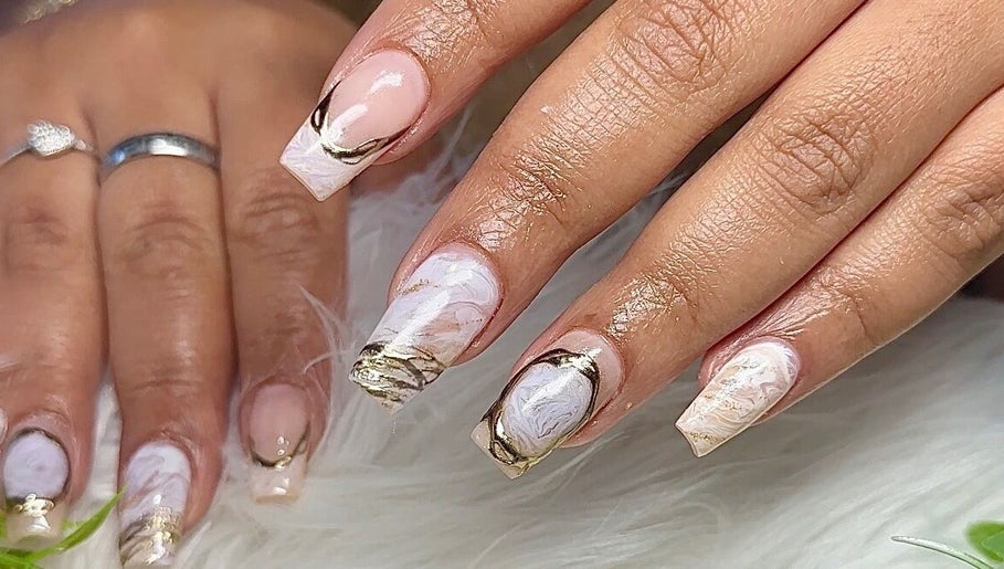 Yesjoneshairandnails صورة 1