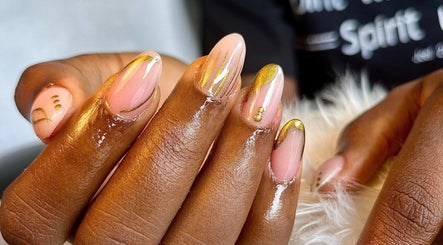 Yesjoneshairandnails صورة 3