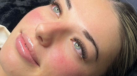 Siren Beauty image 2